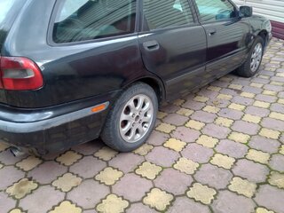 1999 Volvo V40 I Рестайлинг, синий, 230000 рублей, вид 3