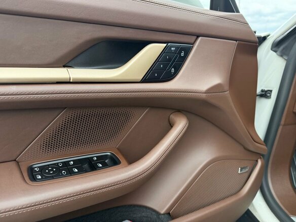 2024 Porsche Taycan 4S I Рестайлинг, серый, 19690000 рублей - вид 11