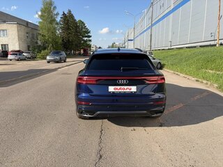 2021 Audi Q8 45 TDI I (4M), синий, 7950000 рублей, вид 4