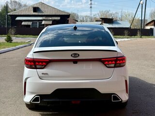 2020 Kia Rio IV Рестайлинг, белый, 1500000 рублей, вид 4