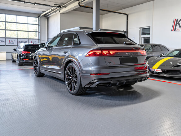 2026 Audi Q8 50 TDI I (4M) Рестайлинг, серый, 14290000 рублей - вид 4
