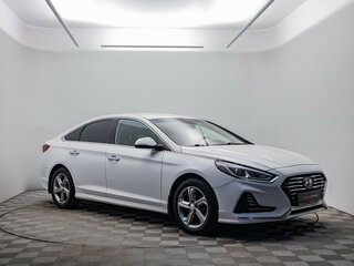 2018 Hyundai Sonata VII (LF) Рестайлинг, белый, 1619000 рублей, вид 3