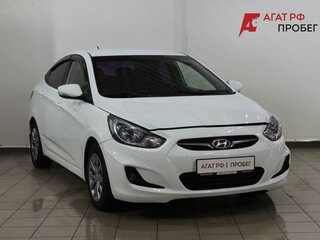 2013 Hyundai Solaris I, белый, 830000 рублей, вид 3