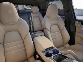 2026 Porsche Cayenne III Рестайлинг, серый, 20805000 рублей, вид 3