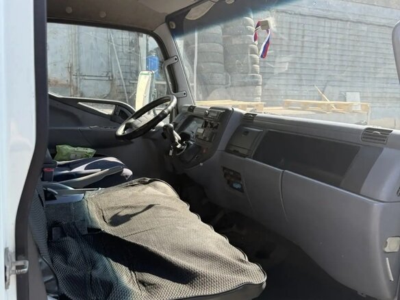 2015 Fuso (Mitsubishi) Canter, белый - вид 6