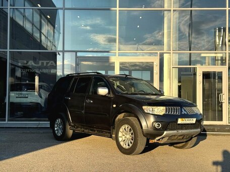 Mitsubishi Pajero Sport II