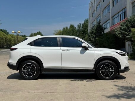 2023 Honda Vezel II, белый, 2060002 рублей, вид 4