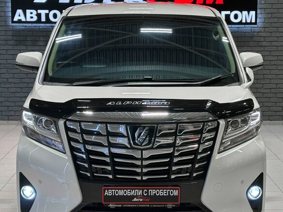 2017 Toyota Alphard III, белый, 3370000 рублей - вид 2