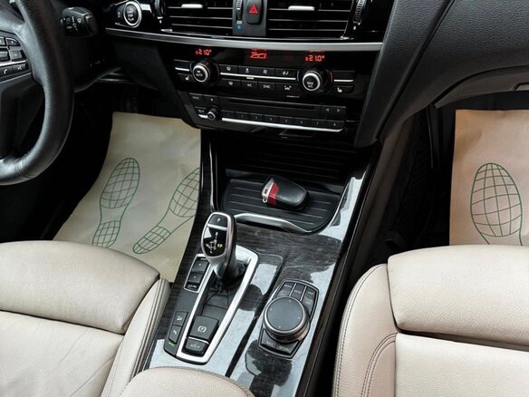 2017 BMW X4 28i I (F26), красный - вид 10
