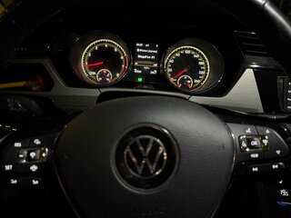2022 Volkswagen Touran Cross L II, белый, 2600000 рублей, вид 3