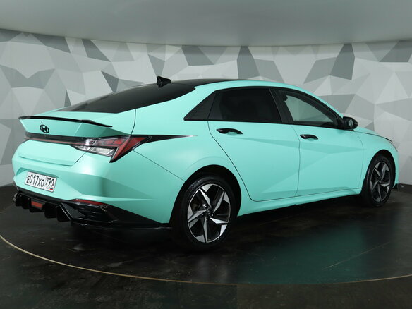 2020 Hyundai Elantra VII (CN7), зелёный, 2300000 рублей - вид 5