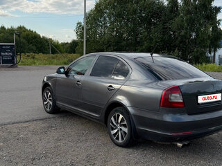 2012 Skoda Octavia II (A5) Рестайлинг, серый, 675000 рублей, вид 3