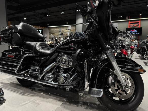 2008 Harley-Davidson Electra Glide, чёрный, 1000000 рублей