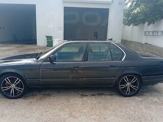 1991 BMW 7 серии 735i II (E32), чёрный, 360000 рублей, вид 4