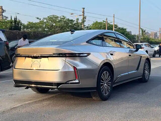 2026 Lexus ES 300h VIII, серебристый, 6400000 рублей, вид 3