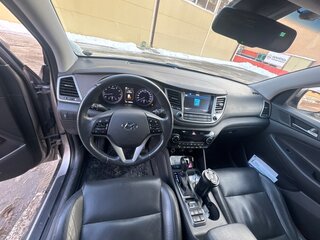 2016 Hyundai Tucson III, бежевый, 2000000 рублей, вид 5
