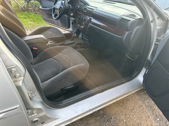 2000 Chrysler Sebring II, серебристый, 130000 рублей - вид 11