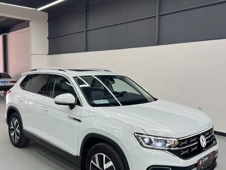 2022 Volkswagen Tayron I, белый, 2300000 рублей, вид 2