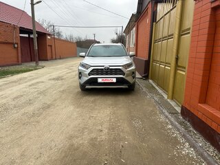 2020 Toyota RAV4 V (XA50), серый, 3000000 рублей, вид 1
