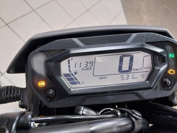 2025 Kawasaki KLX 230, серебристый, 549000 рублей - вид 4