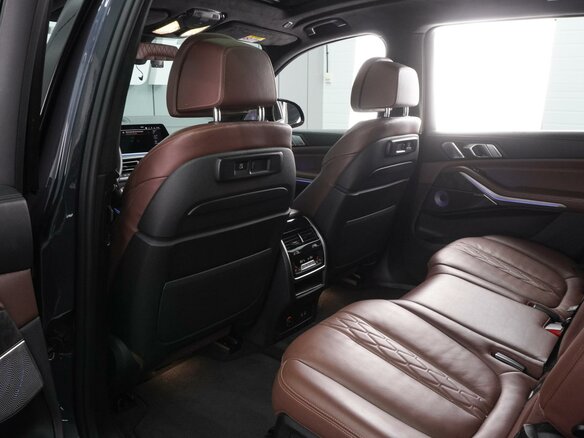 2020 BMW X7 30d I (G07), серый, 7899000 рублей - вид 10