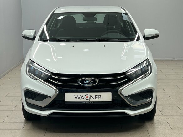 2023 Lada (ВАЗ) Vesta I Рестайлинг (NG), белый - вид 2