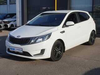 2013 Kia Rio III, белый, 728700 рублей, вид 1