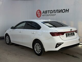 2019 Kia Cerato IV, белый, 1250000 рублей, вид 2