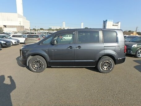 2022 Mitsubishi Delica D:5 I Рестайлинг, серый, 2980000 рублей, вид 2