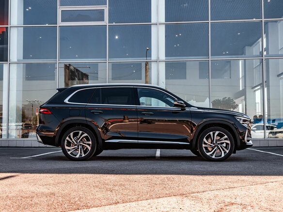 2026 Geely Monjaro I Рестайлинг, чёрный, 4905441 рублей - вид 7