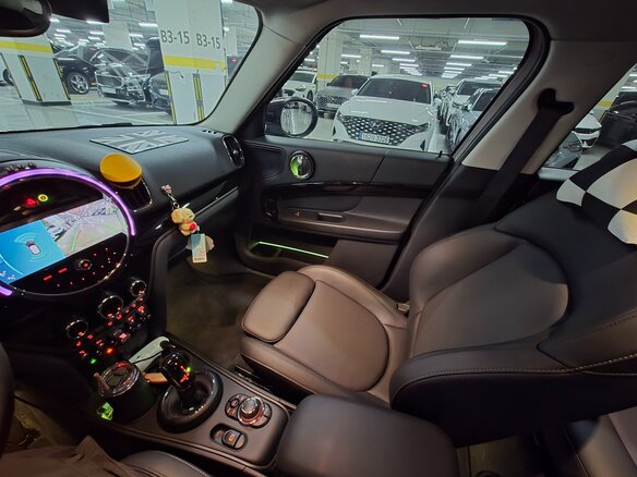 2023 Mini Countryman Cooper II Рестайлинг, бежевый - вид 13