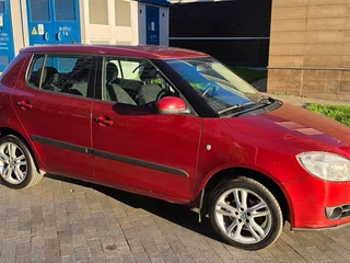 2008 Skoda Fabia II, пурпурный, 800000 рублей, вид 2