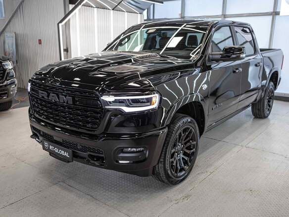 2026 Ram 1500 Crew Cab eTorque V Рестайлинг, чёрный, 11227793 рублей - вид 1