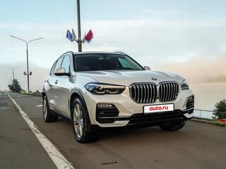 2020 BMW X5 25d IV (G05/G18), белый, 5300000 рублей, вид 2