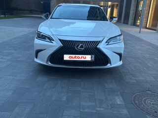 2019 Lexus ES 250 VII, белый, 3650000 рублей, вид 2