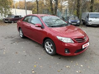 2011 Toyota Corolla X (E140, E150) Рестайлинг, красный, 695000 рублей, вид 3