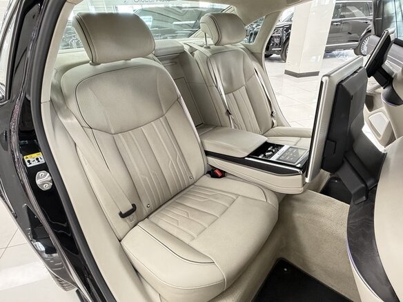 2018 Audi A8 Long 55 TFSI IV (D5), чёрный, 5700000 рублей - вид 22