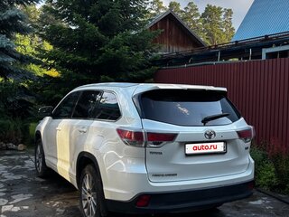2014 Toyota Highlander III (XU50), белый, 2780000 рублей, вид 3