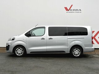 2020 Opel Zafira Life L I, серебристый, 3600000 рублей, вид 2