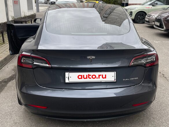 2019 Tesla Model 3 Long Range I, серый, 3750000 рублей - вид 4