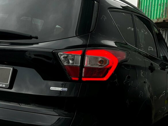 2018 Ford Kuga II Рестайлинг, чёрный, 1551300 рублей - вид 24