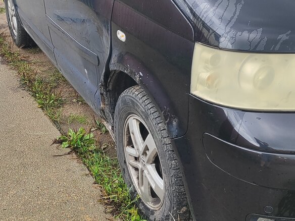 2006 Volkswagen Multivan T5, чёрный, 1100000 рублей - вид 2