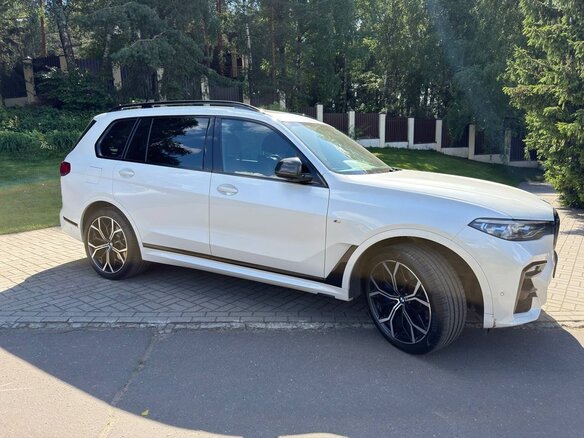 2020 BMW X7 30d I (G07), белый, 7300000 рублей - вид 6