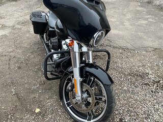 2018 Harley-Davidson Street Glide, чёрный, 1215000 рублей, вид 2