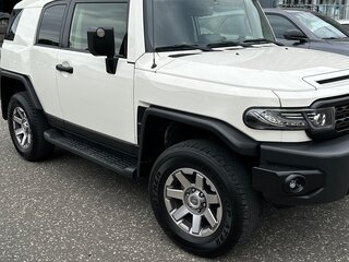 2022 Toyota FJ Cruiser, белый, 4890000 рублей, вид 1