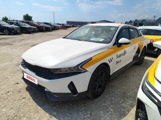 Kia K5 III