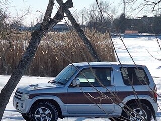 2009 Mitsubishi Pajero Mini II, серый, 852000 рублей, вид 3