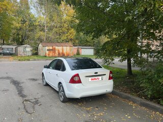 2011 Ford Focus II Рестайлинг, белый, 350000 рублей, вид 5