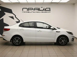 2016 Kia Rio III Рестайлинг, белый, 965000 рублей, вид 5