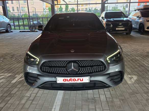 2022 Mercedes-Benz E-Класс 200 V (W213, S213, C238) Рестайлинг, серый, 6400000 рублей - вид 4